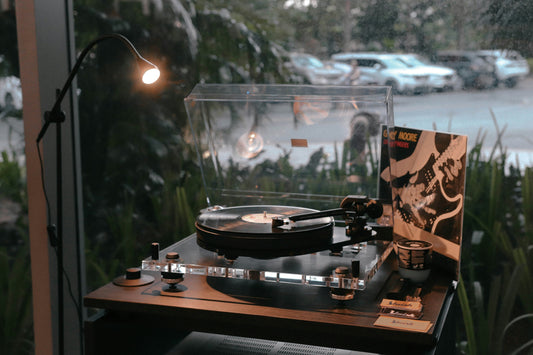 A Beginners Guide to Turntables: All the Information You Need